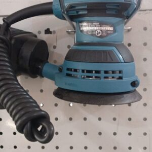 Makita Sander M9204B