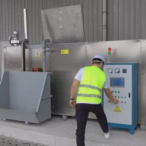 Food Waste Composter Capacity : 1000kg/day Zhite Stainless Steel 316L Food waste composter Machine capacity: 1000kg/Day Voltage : 415V 50Hz Heating Power : 24Kw Control System: PLC operate and Remote control Automatic Lifting up to 200Kg